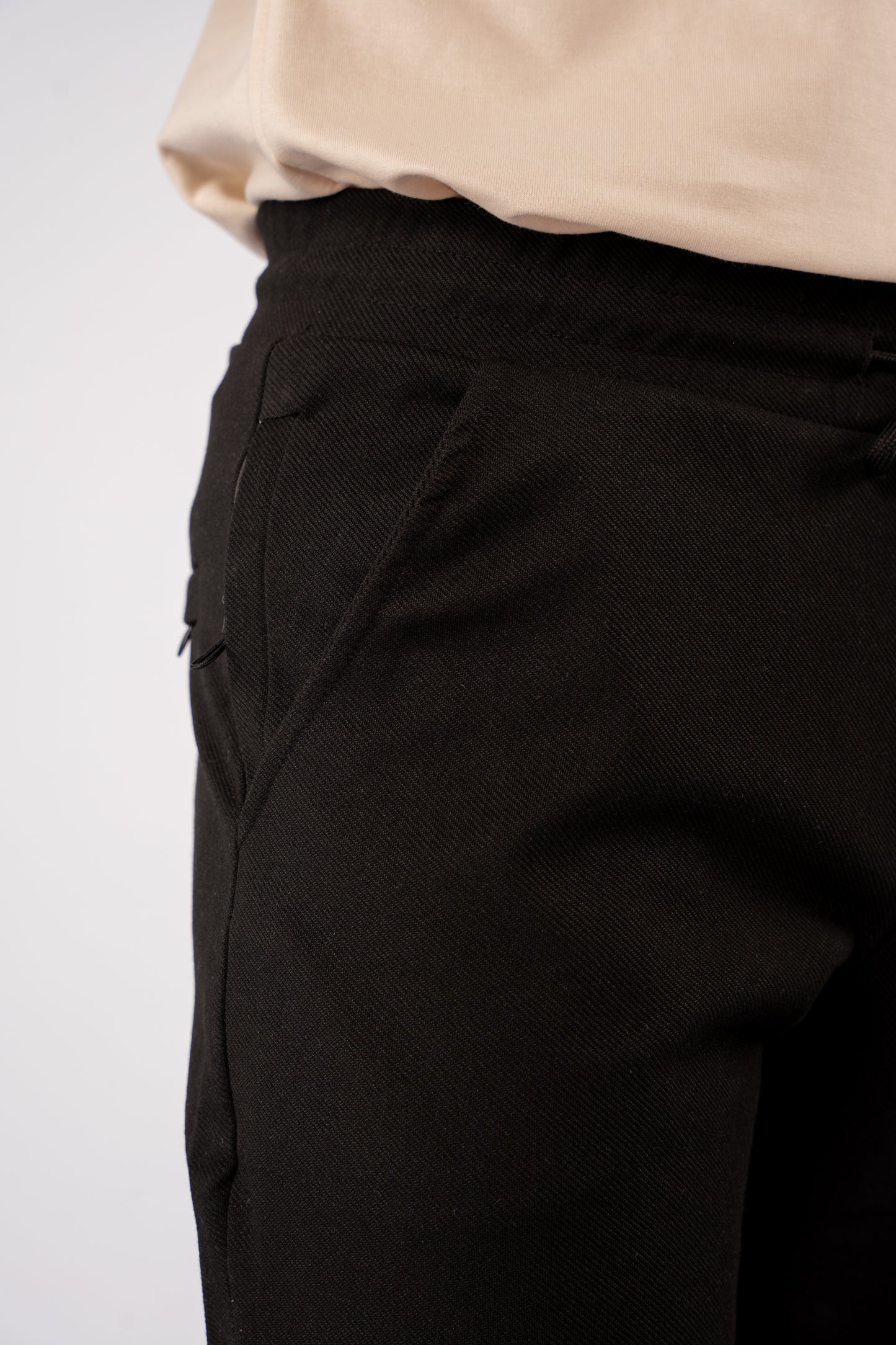 BLACK PIQUET COTTON SHORT