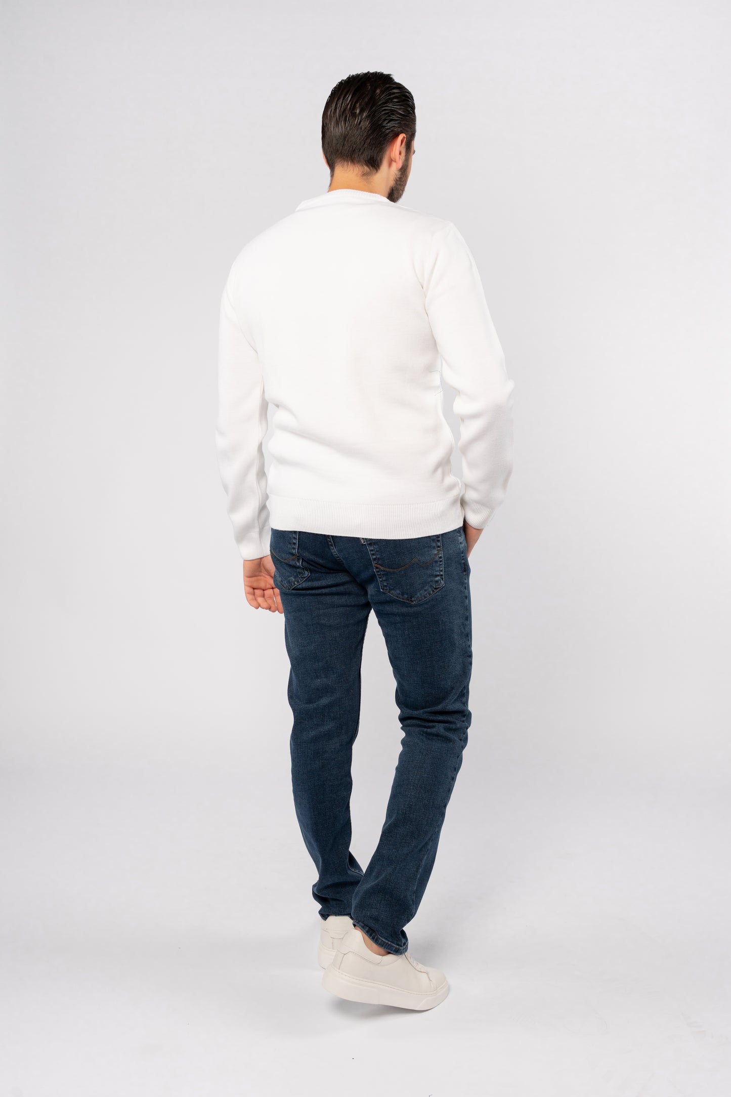 WHITE ROUND NECK PIQUET SWEATER