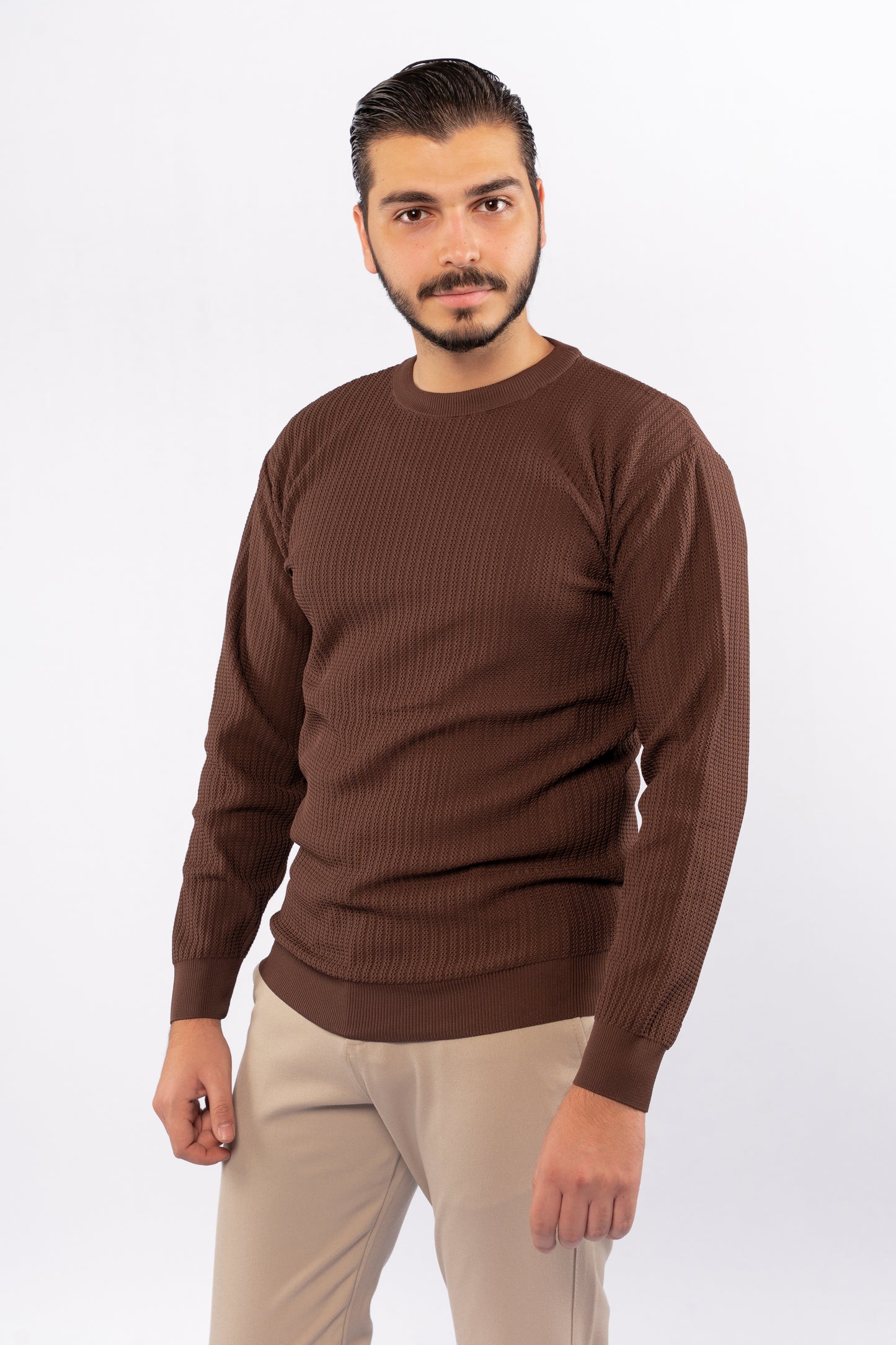 BROWN TRICOT ROUNDNECK SWEATER