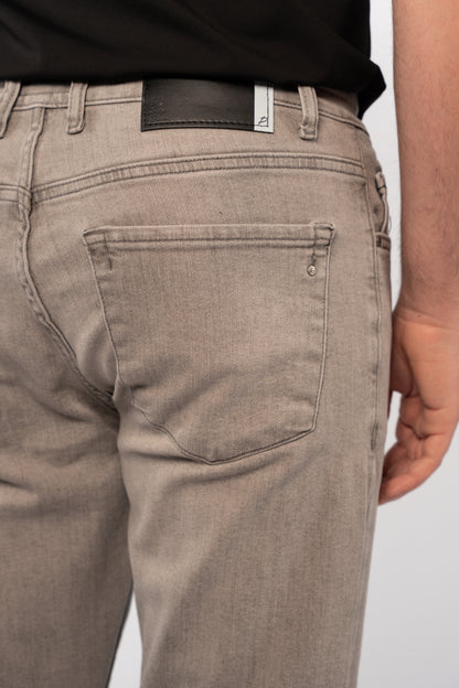 LIGHT GREY REGULAR DENIM