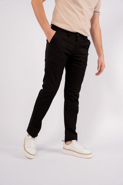 BLACK RELAXED CHINOS