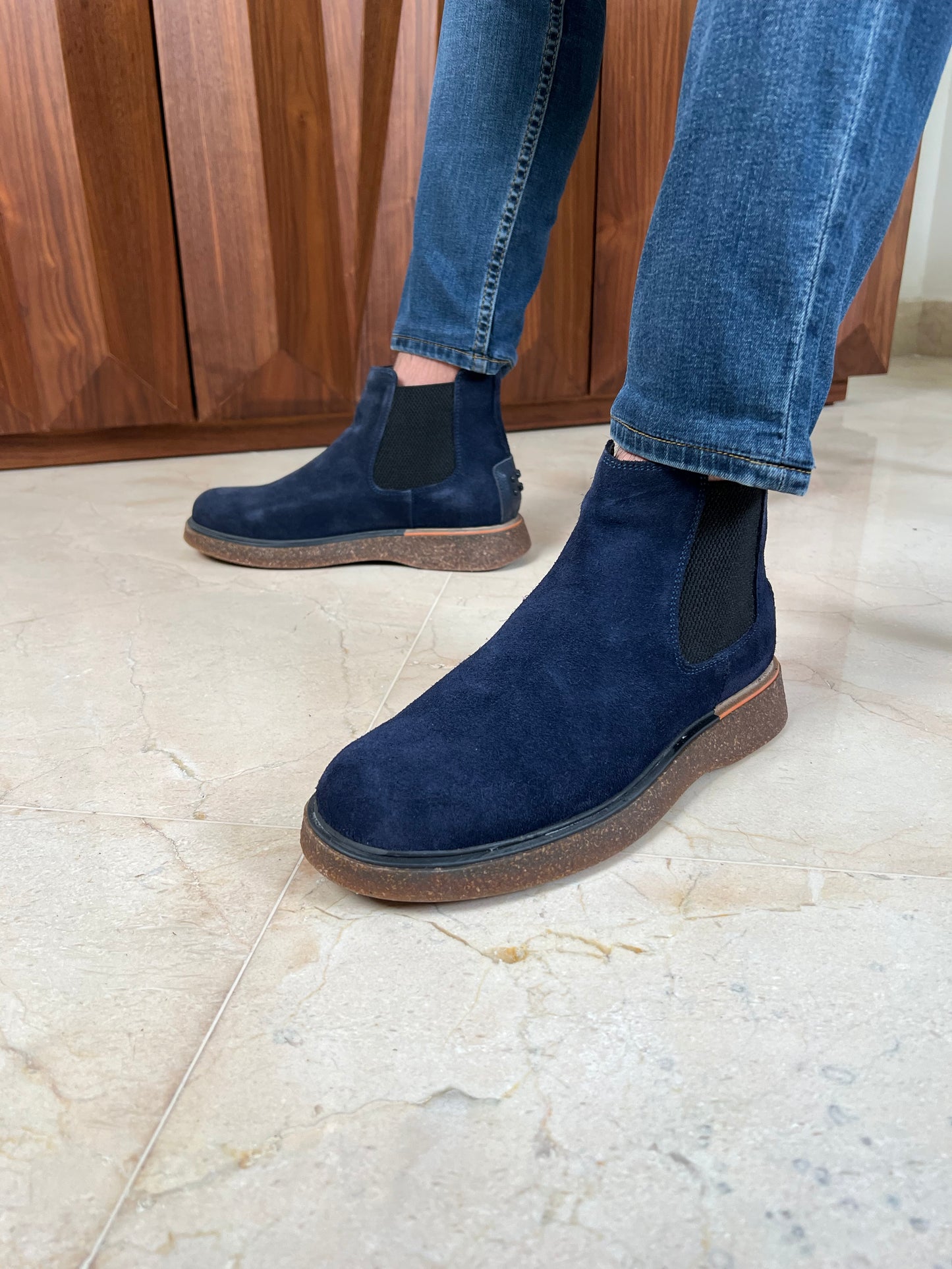 NAVY SUEDE CHELSEA BOOTS