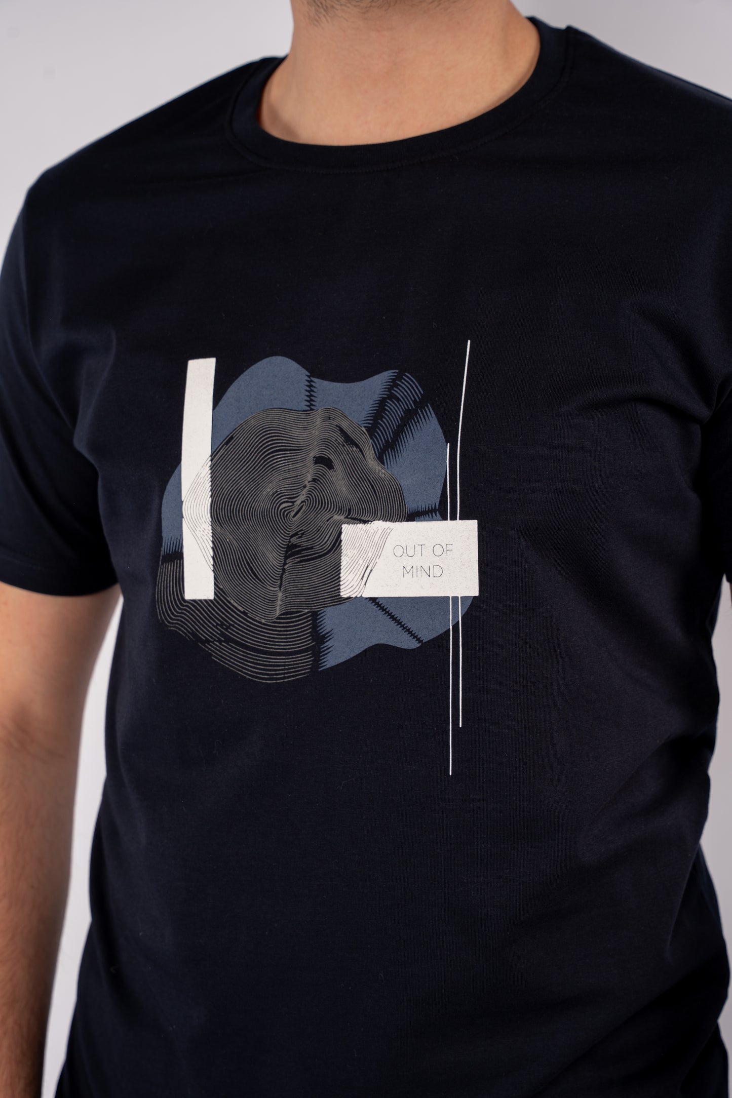 NAVY PATTERNED TSHIRT