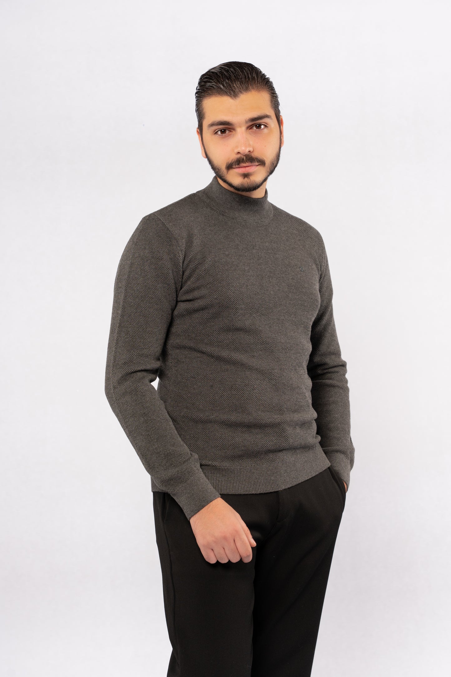 GREY HIGHNECK SWEATER