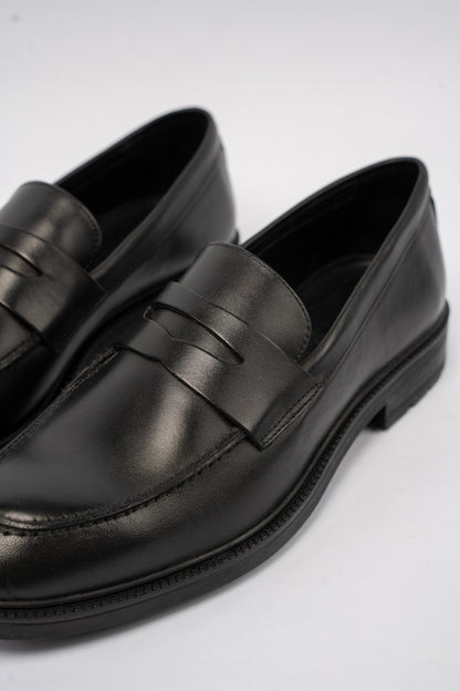 CLASSIC BLACK PENNY LOAFER
