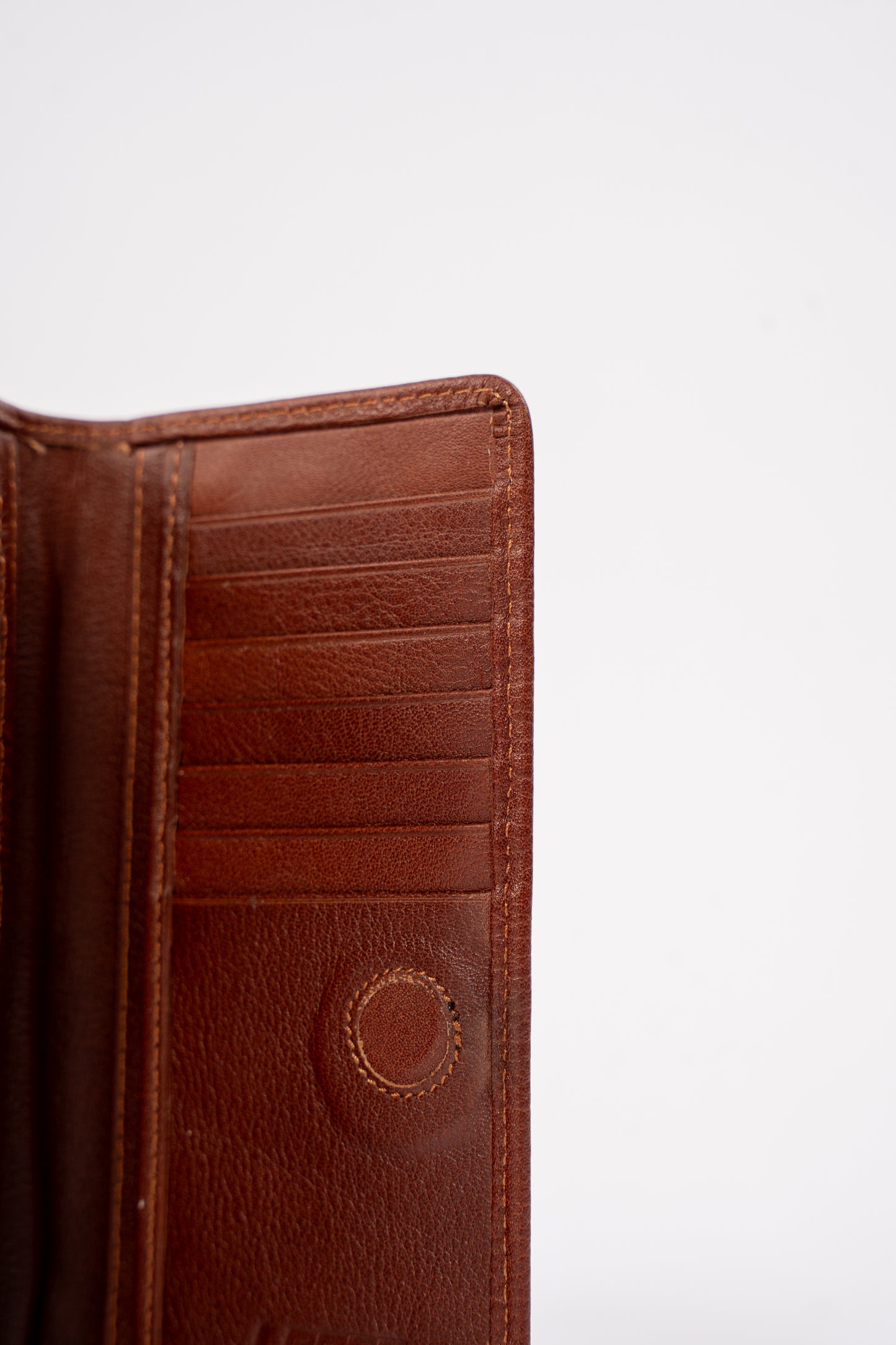 LEATHER CHECKBOOK WALLET
