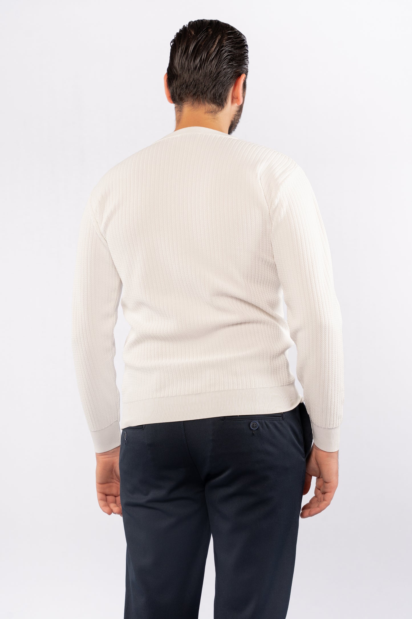 WHITE TRICOT ROUNDNECK SWEATER