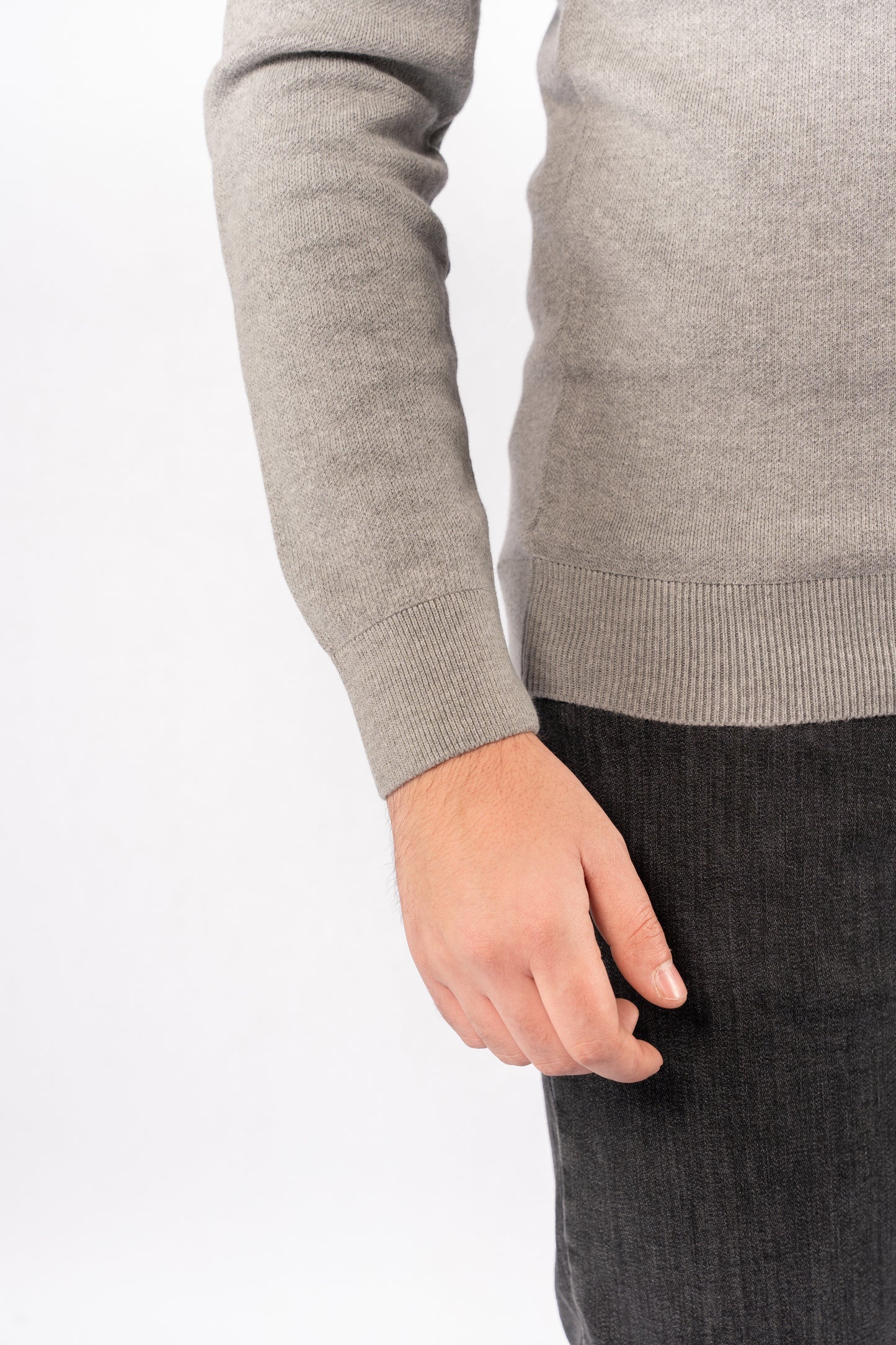 GREY TURTLENECK SWEATER