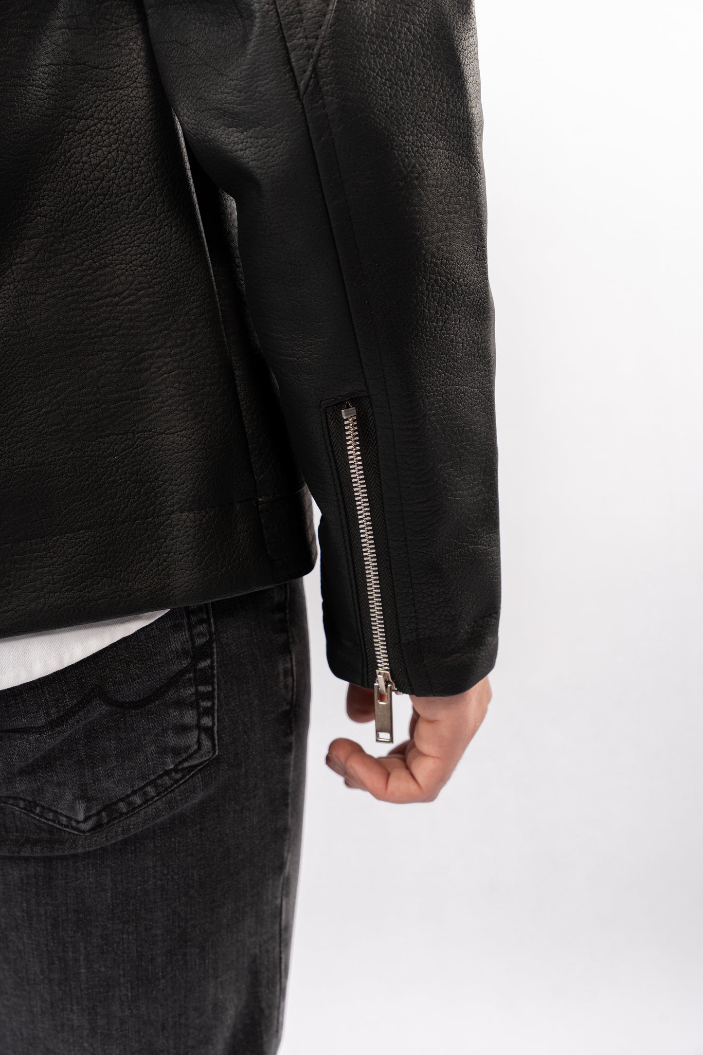 BLACK CASUAL LEATHER JACKET