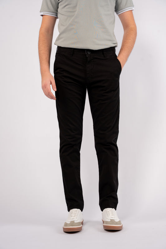 BLACK EVERYDAY CHINOS