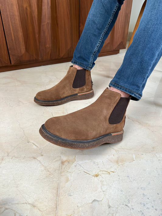 HAVANA SUEDE CHELSEA BOOTS