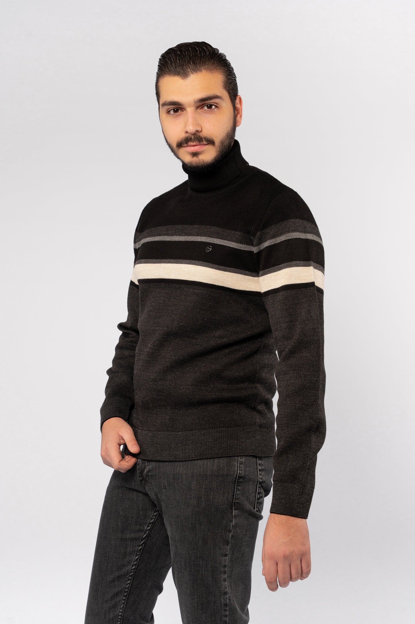 BLACK CASUAL TURLENECK