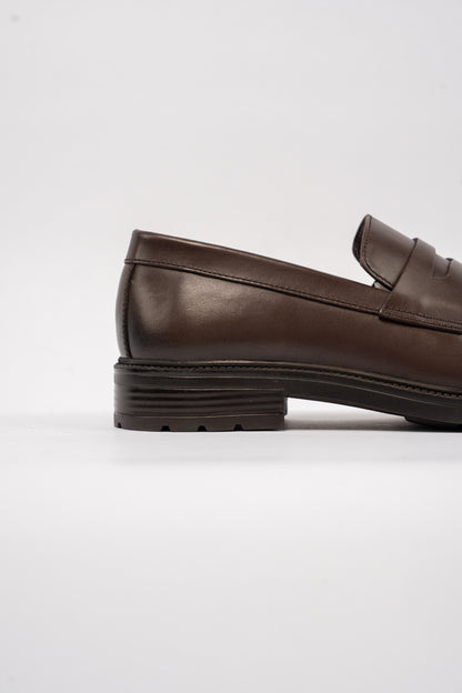 CLASSIC BROWN PENNY LOAFER