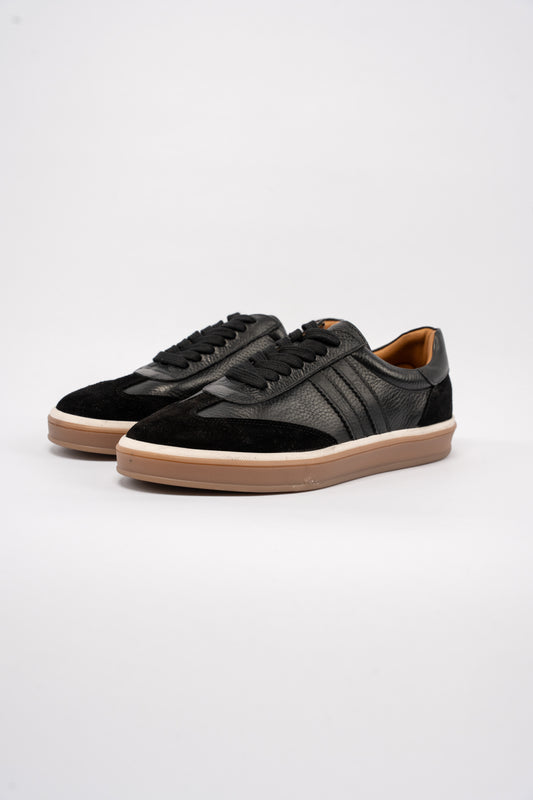 BLACK RETRO SNEAKER
