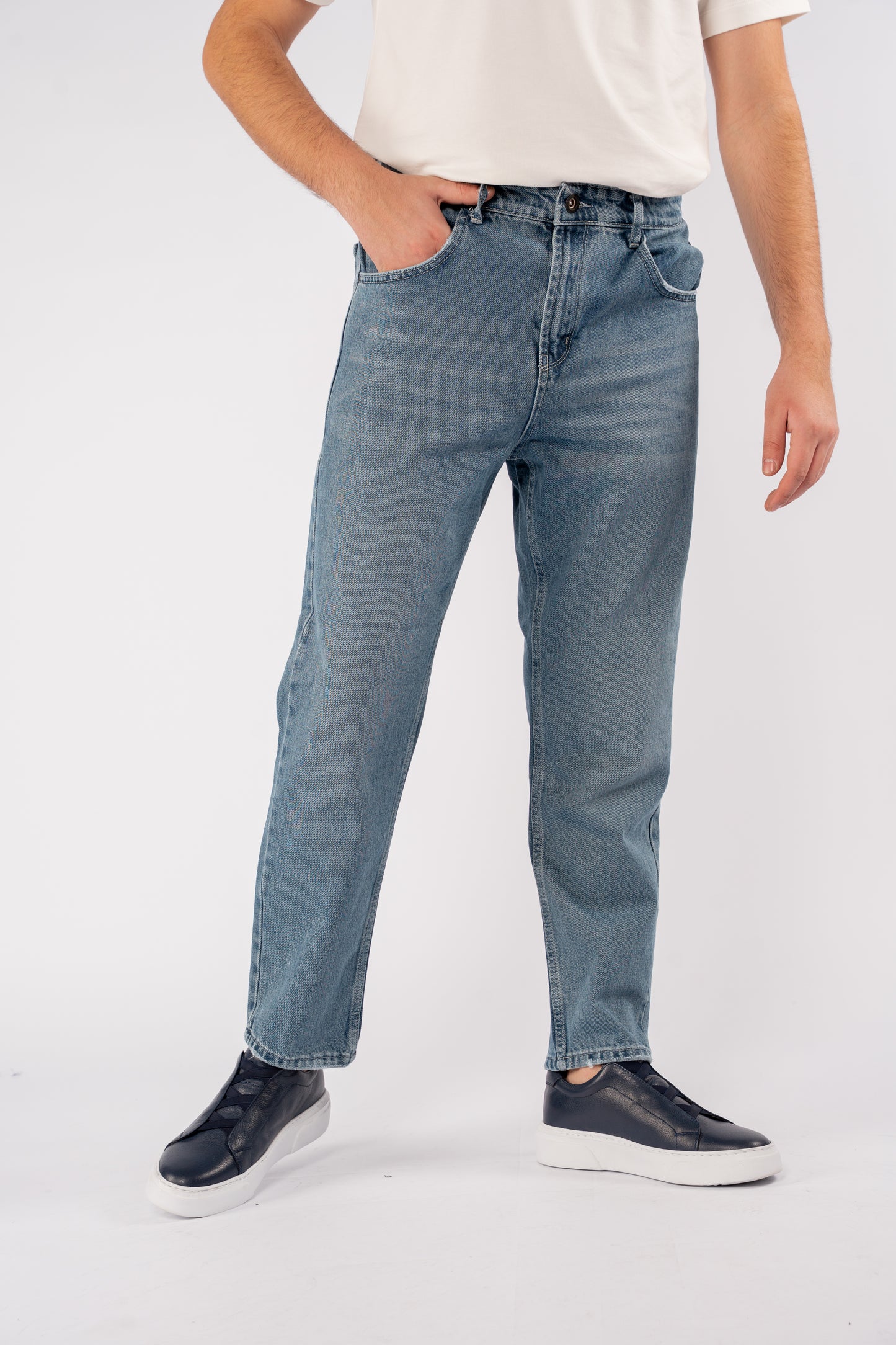 LIGHT BLUE BOYFRIEND DENIM