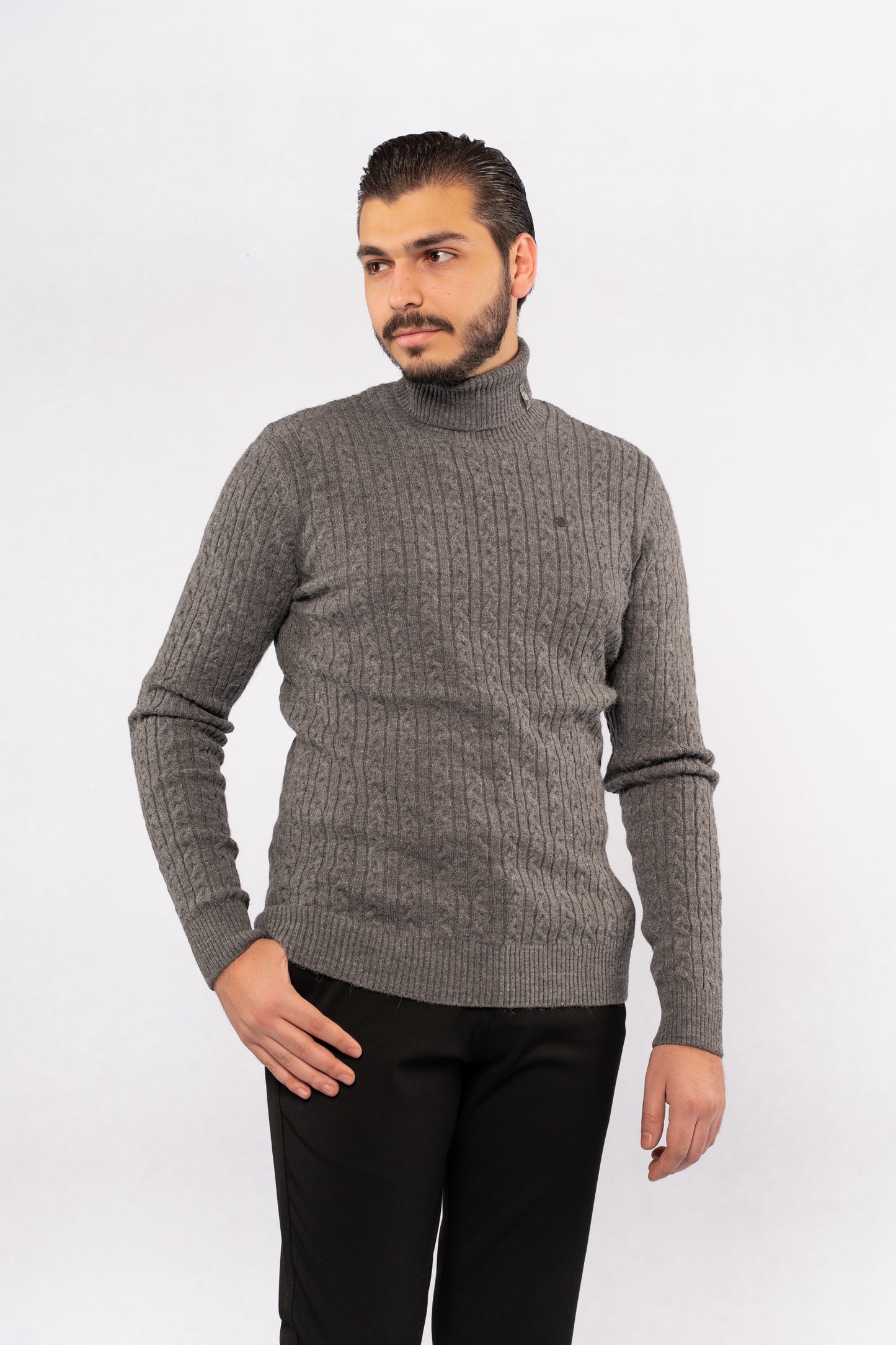 GREY PATTERNED TURTLENECK