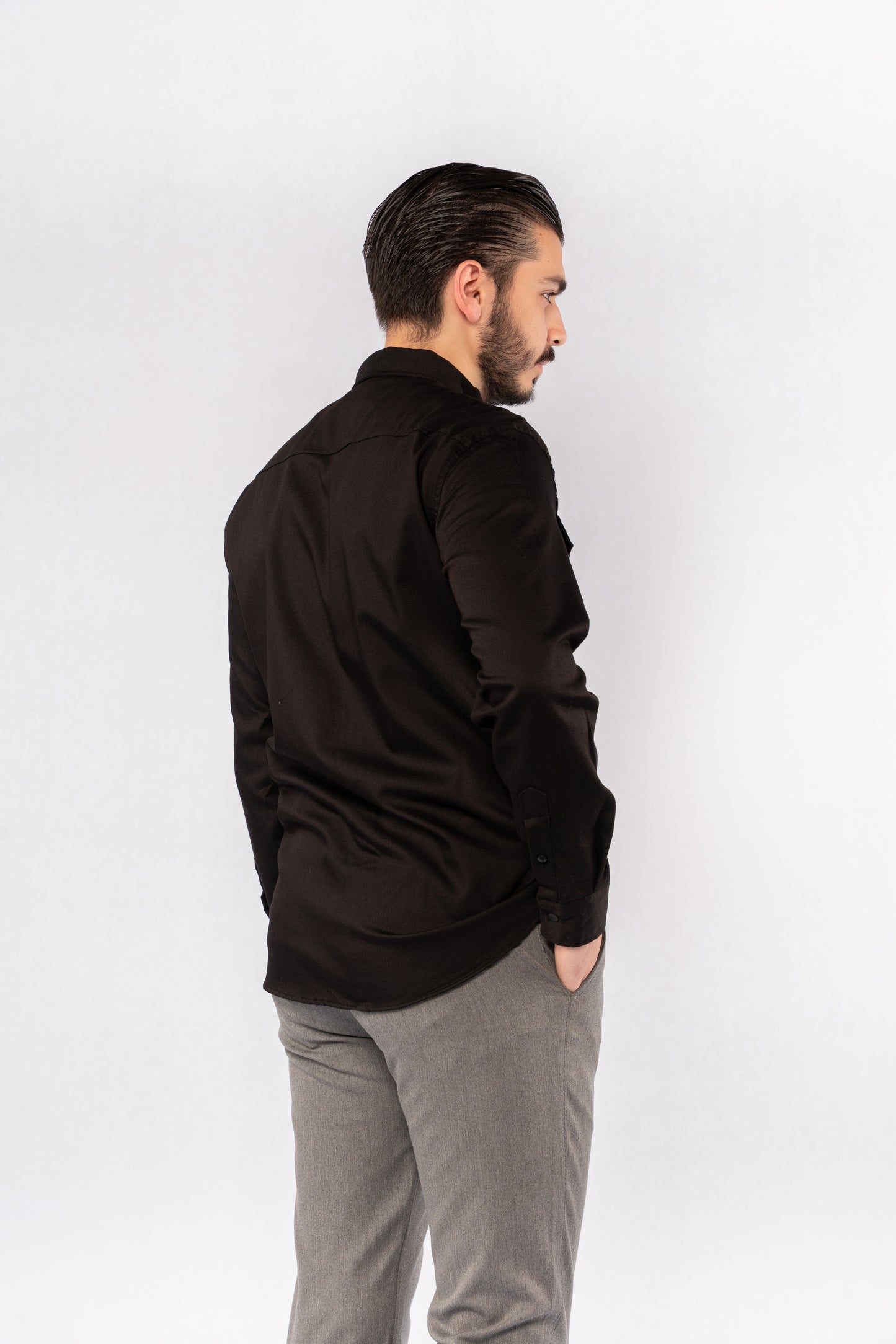 BLACK RELAXED TWO POCKET SHIRT