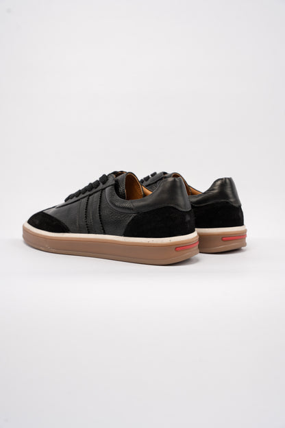 BLACK RETRO SNEAKER