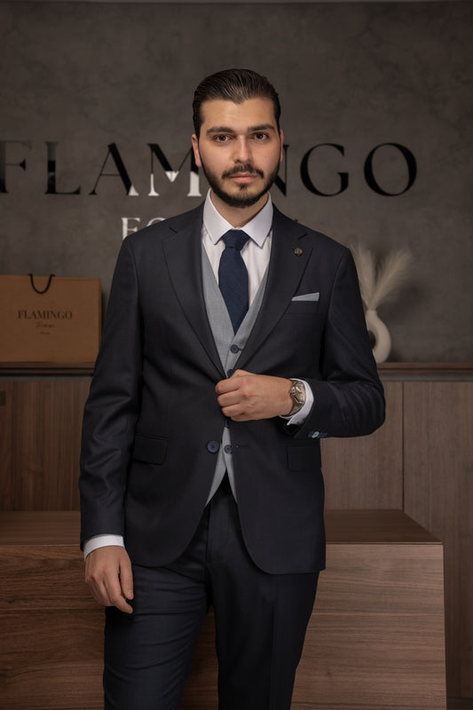 NAVY TIMELESS SUIT