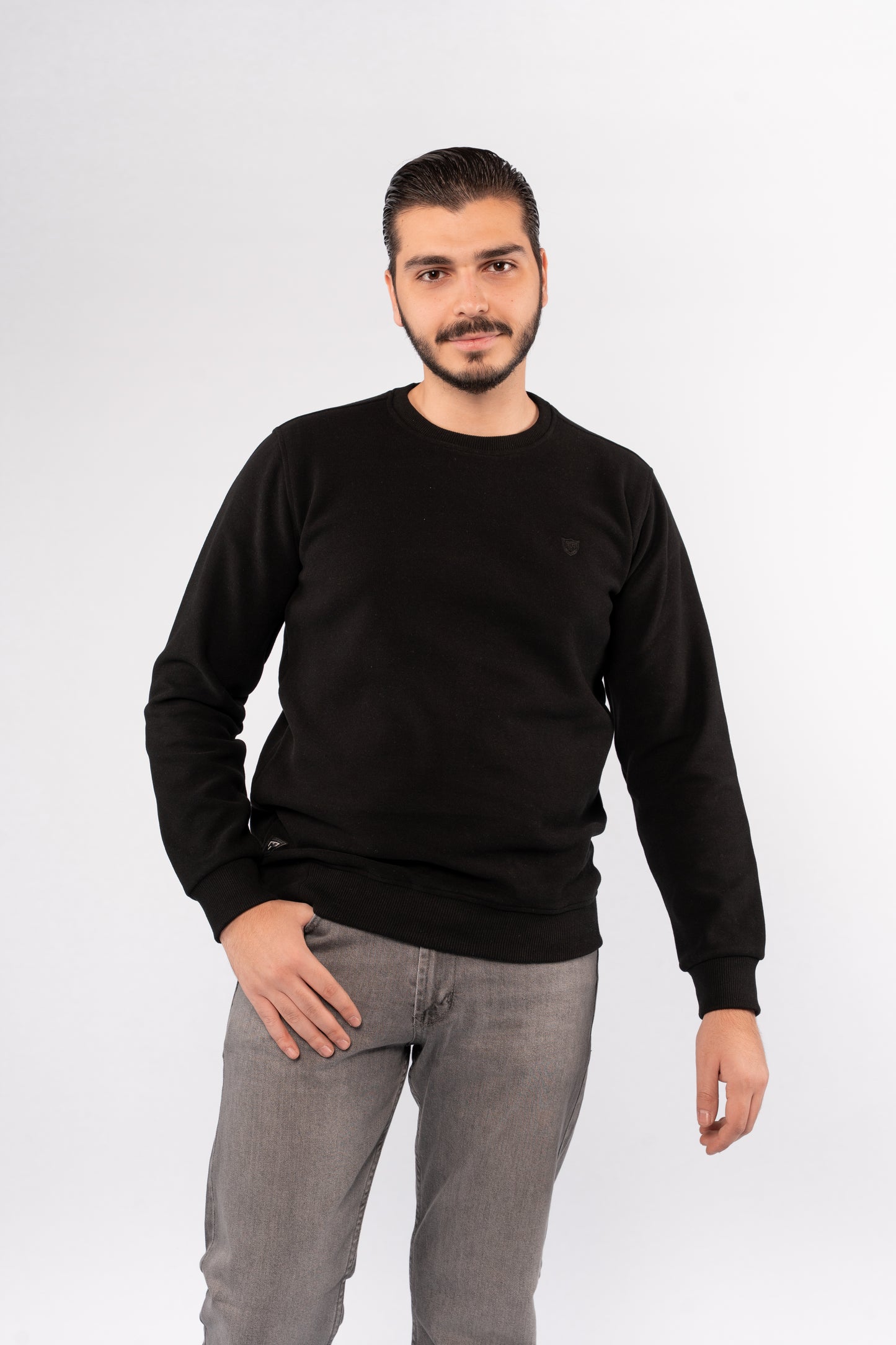 BLACK SELANIK ROUNDNECK SWEATER