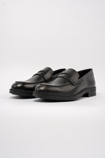 CLASSIC BLACK PENNY LOAFER