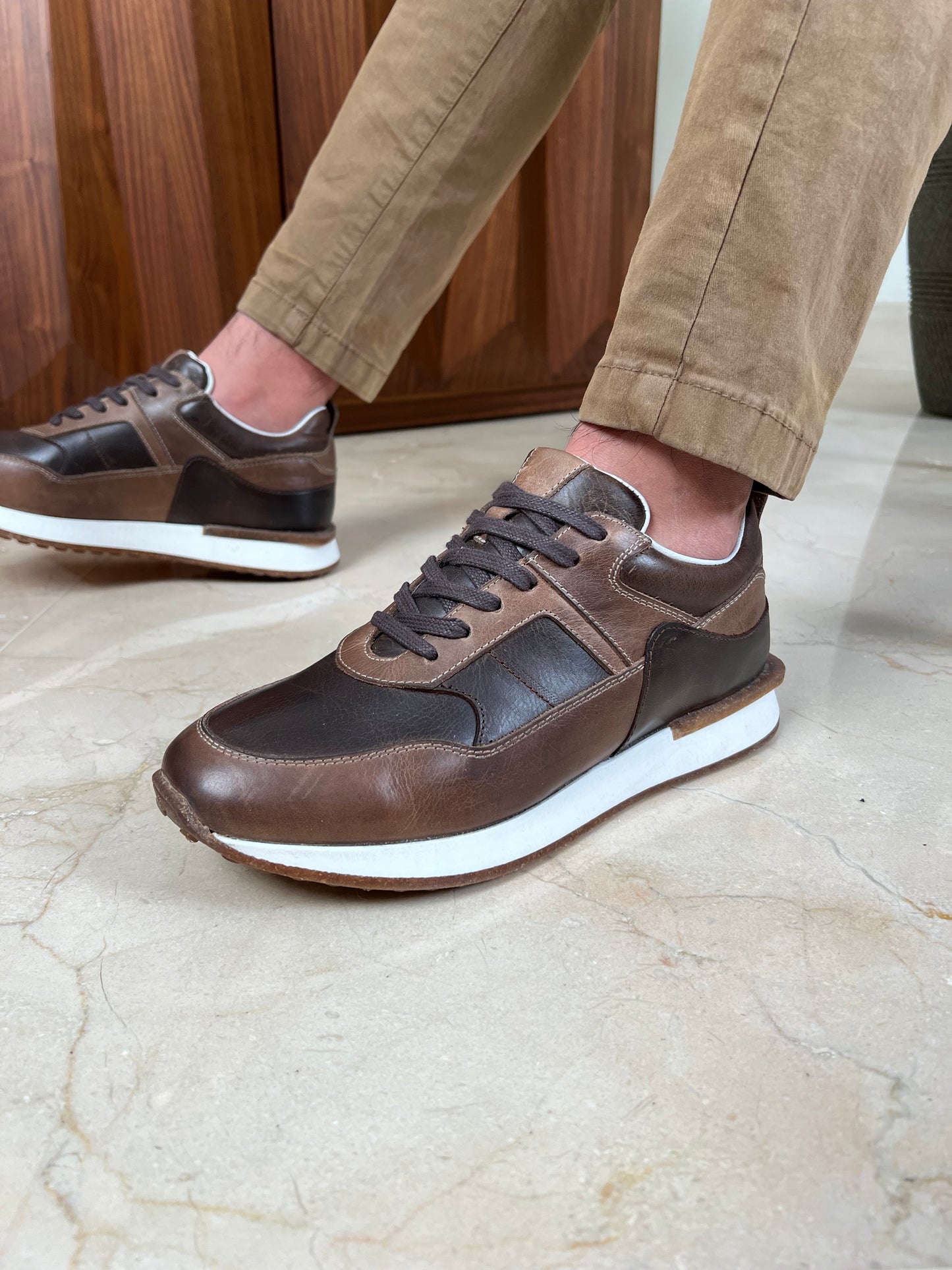 BROWN MIXED SNEAKER