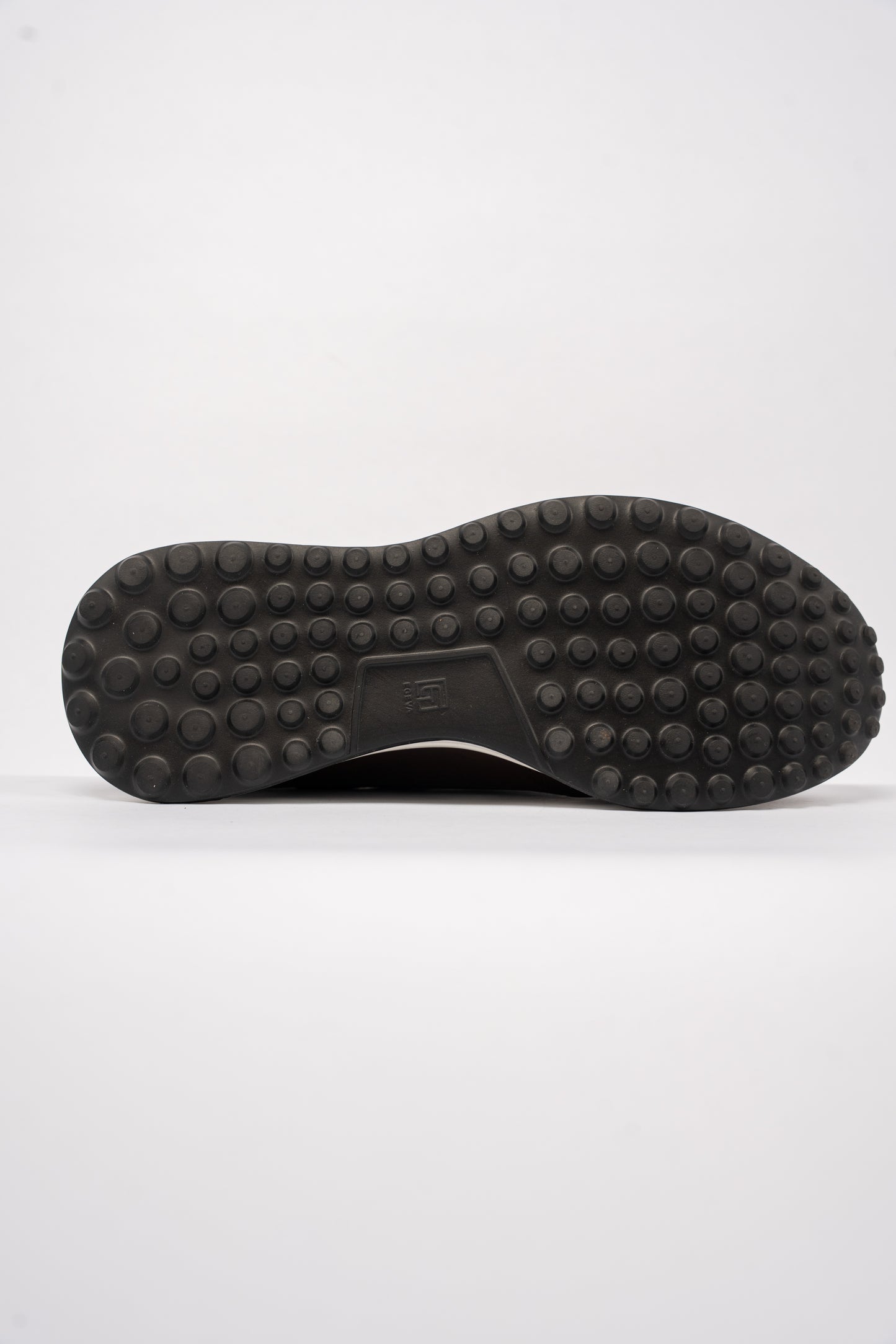 BROWN TIMELESS ELASTIC SNEAKER