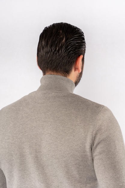 GREY TURTLENECK SWEATER