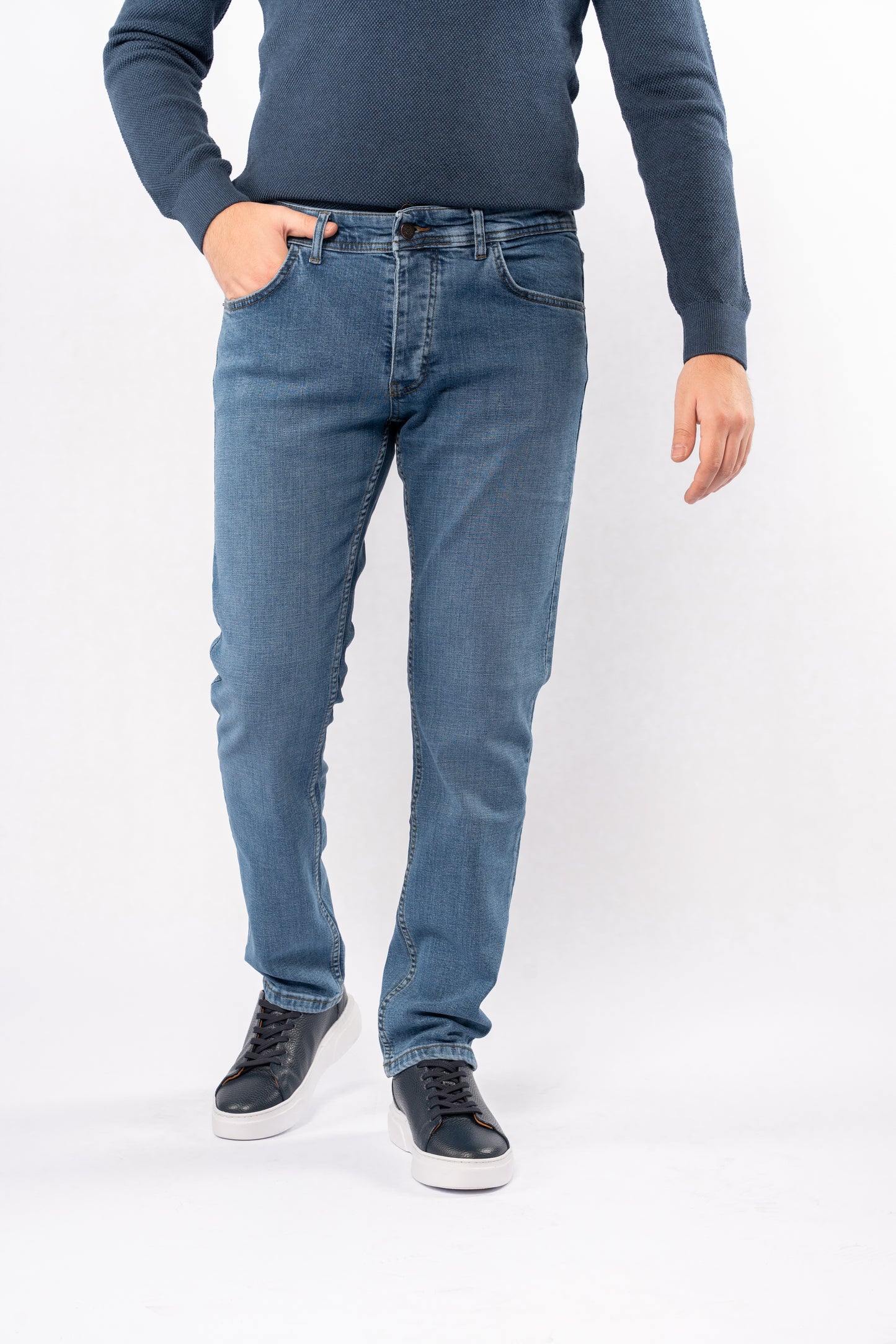 LIGHT BLUE REGULAR DENIM