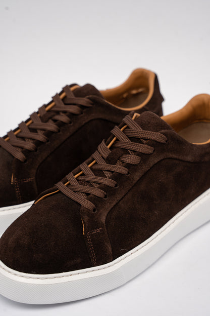 BROWN SUEDE SNEAKER