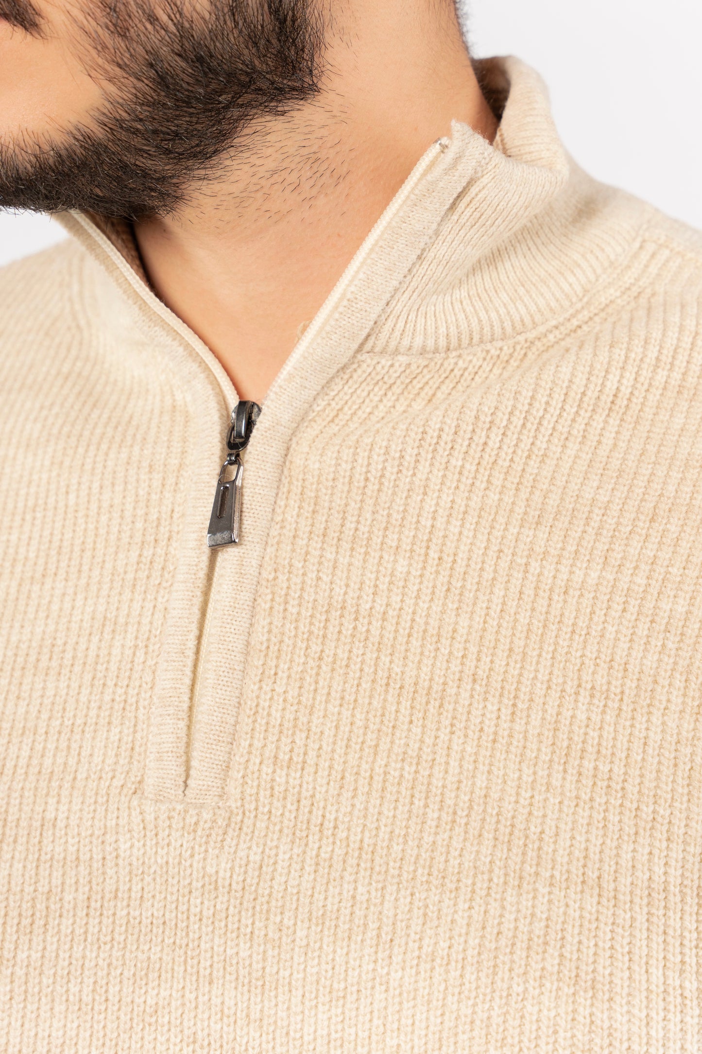 BEIGE KNITTED HIGHNECK ZIPPER SWEATER