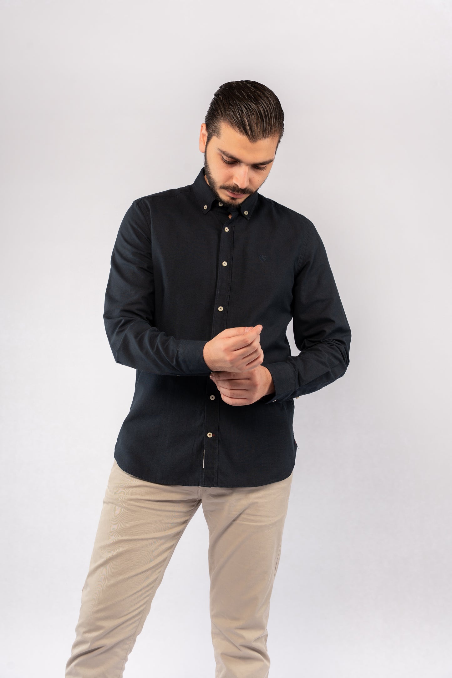 NAVY TIMELESS OXFORD SHIRT