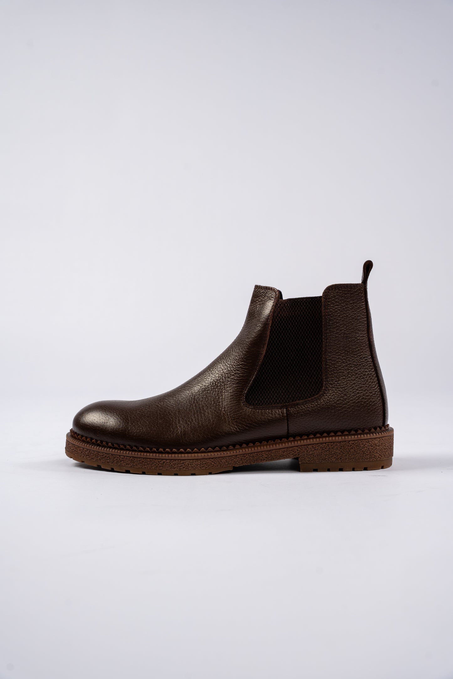 BROWN CHELSEA BOOTS