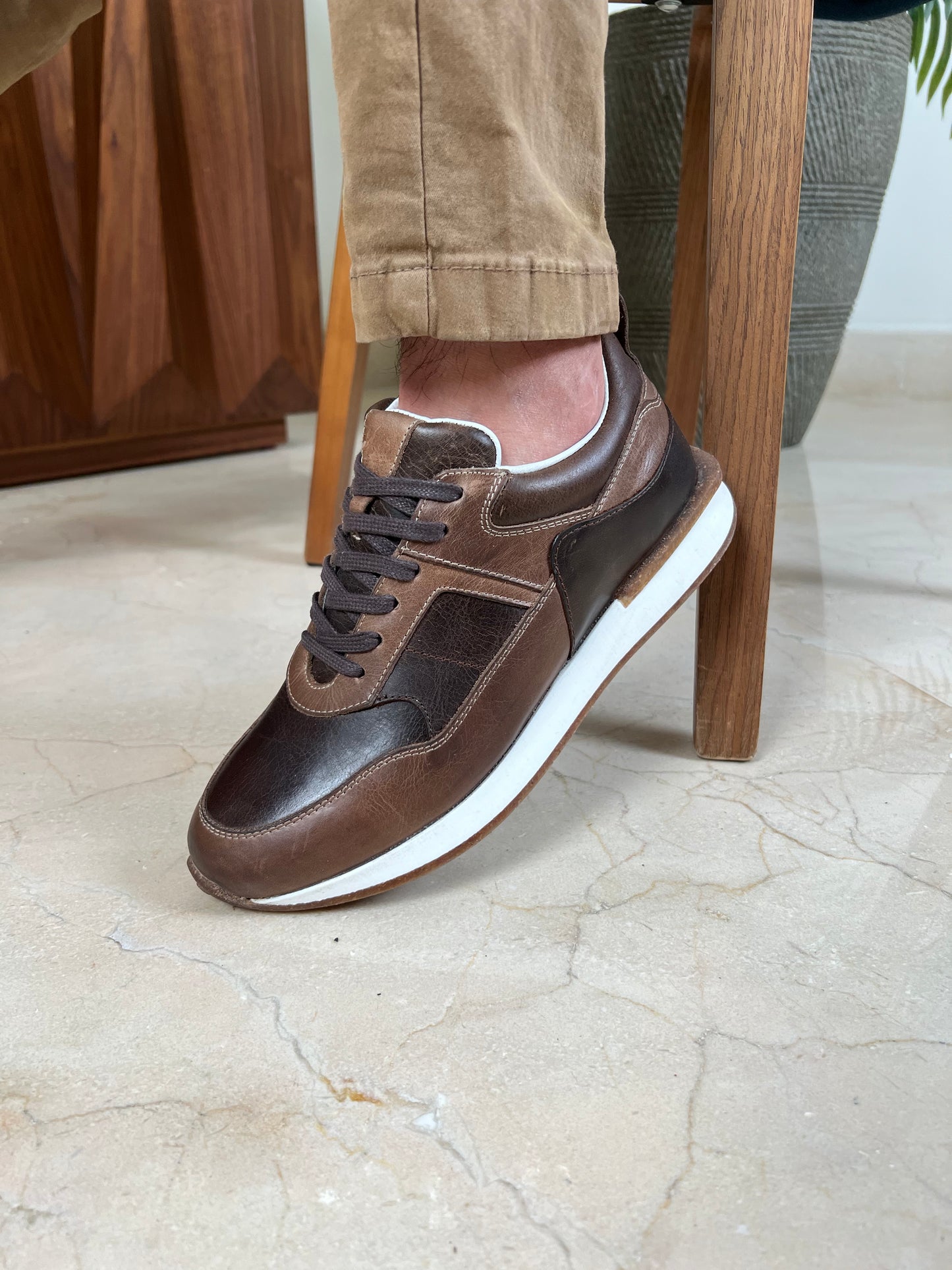 BROWN MIXED SNEAKER