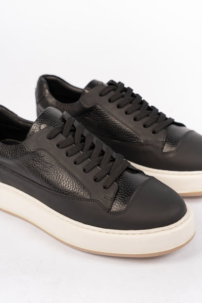 DUALTONE BLACK SNEAKER