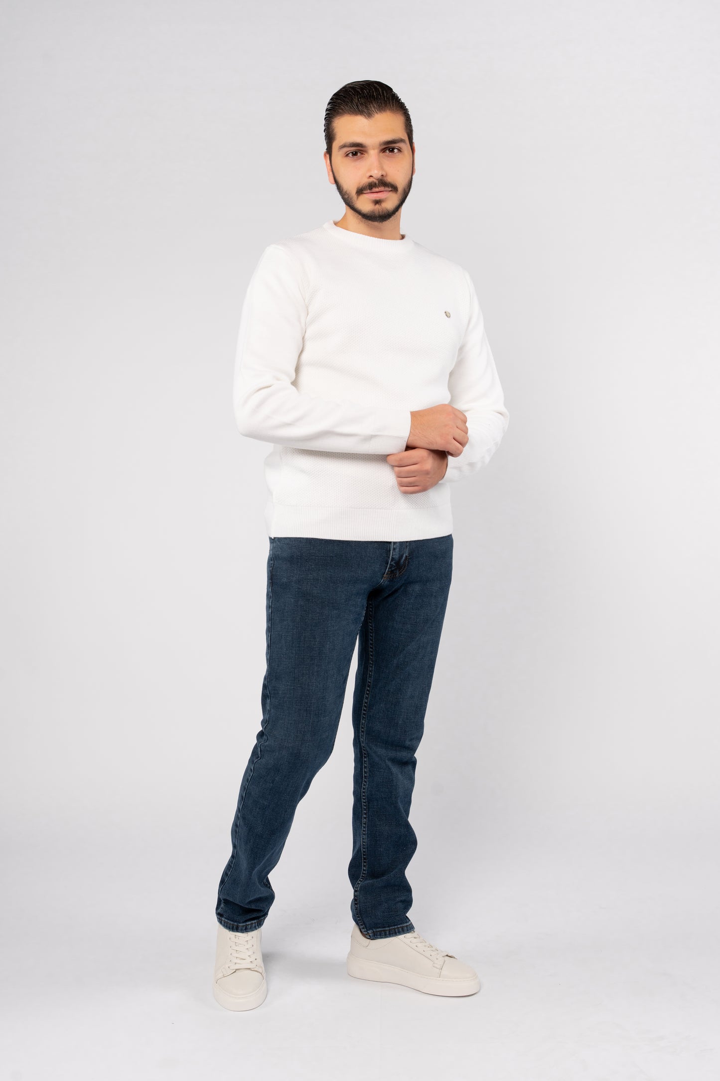 WHITE ROUND NECK PIQUET SWEATER