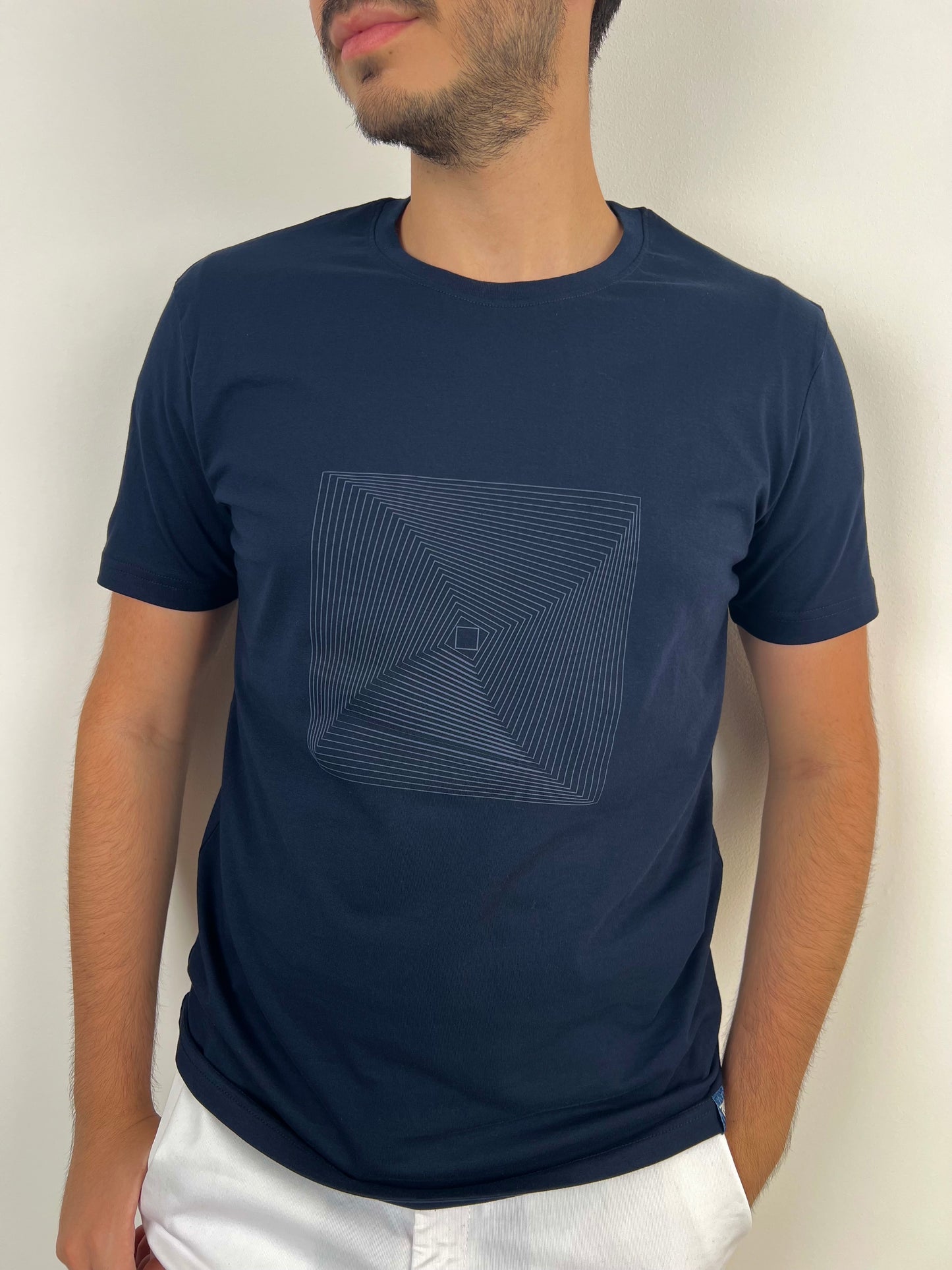 HATCHES NAVY TSHIRT