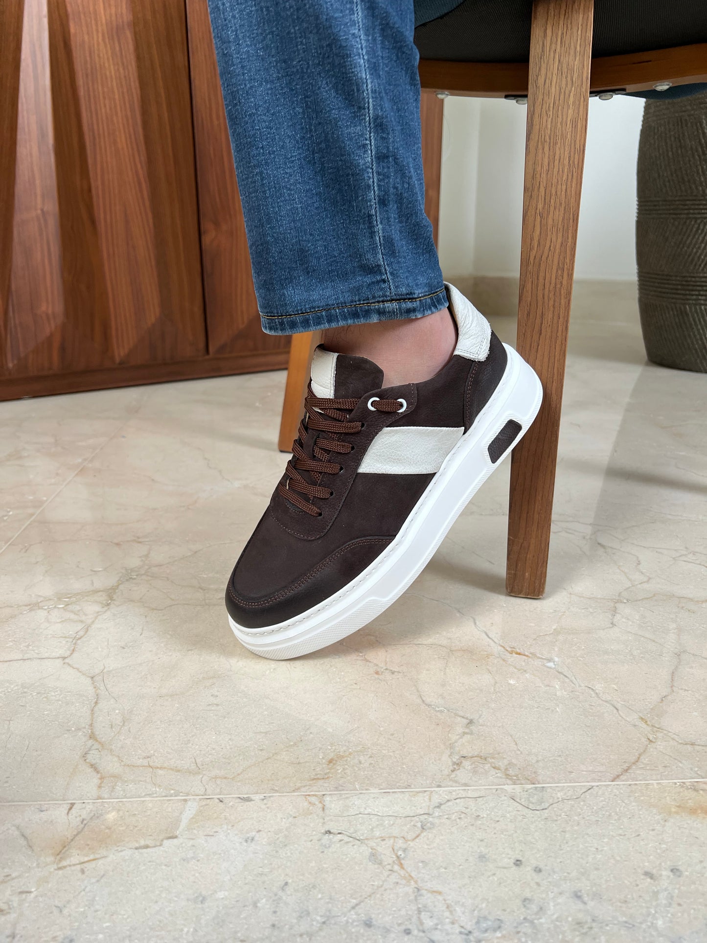 BROWN SUEDE HIGH SOLE SNEAKER