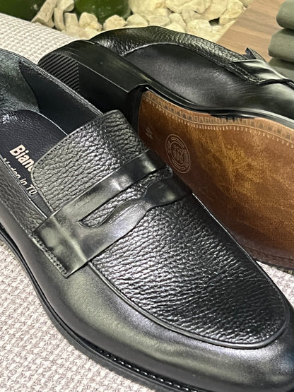 BLACK TEXTURED LEATHER PENNY LOAFER