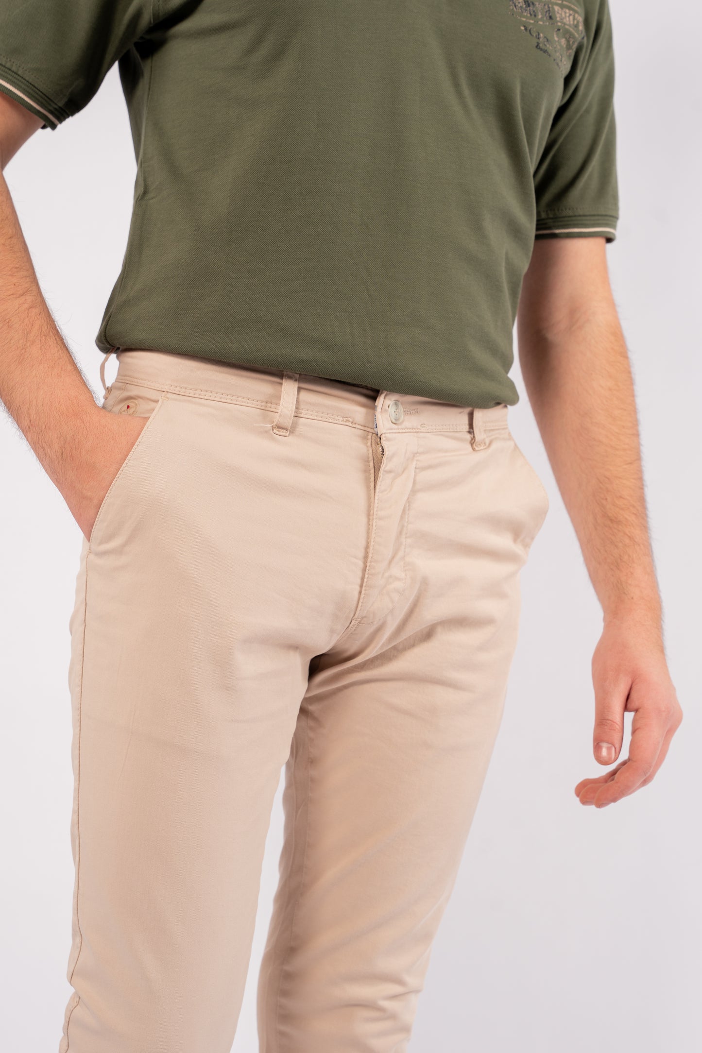 BEIGE RELAXED CHINOS