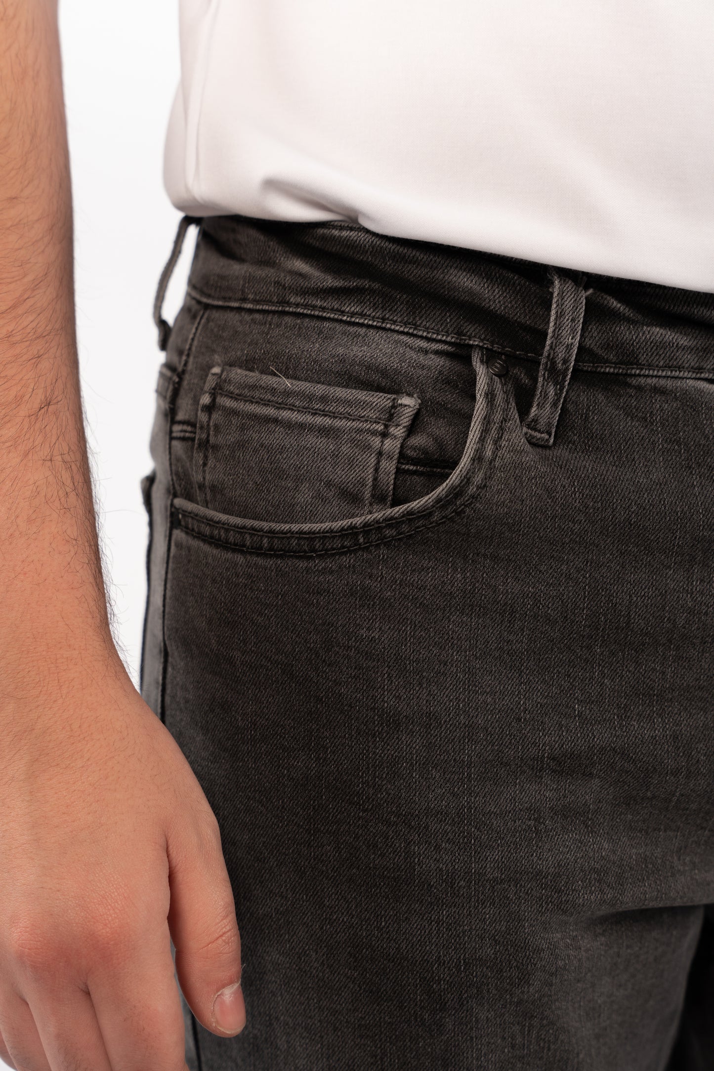 GREY REGULAR DENIM