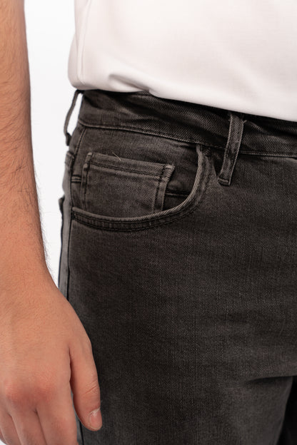 GREY REGULAR DENIM