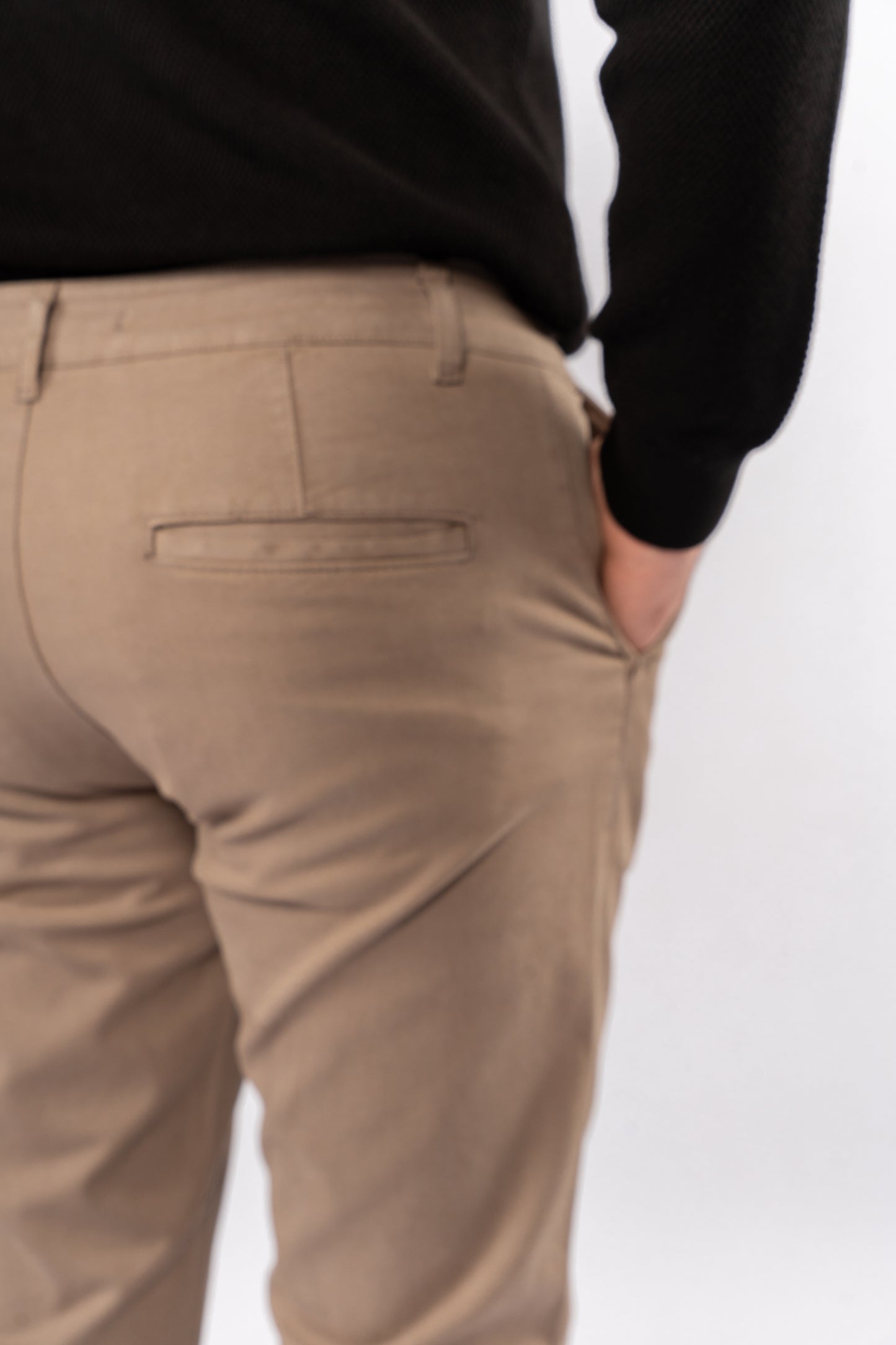 DARK BEIGE ELEGANCE CHINO PANT