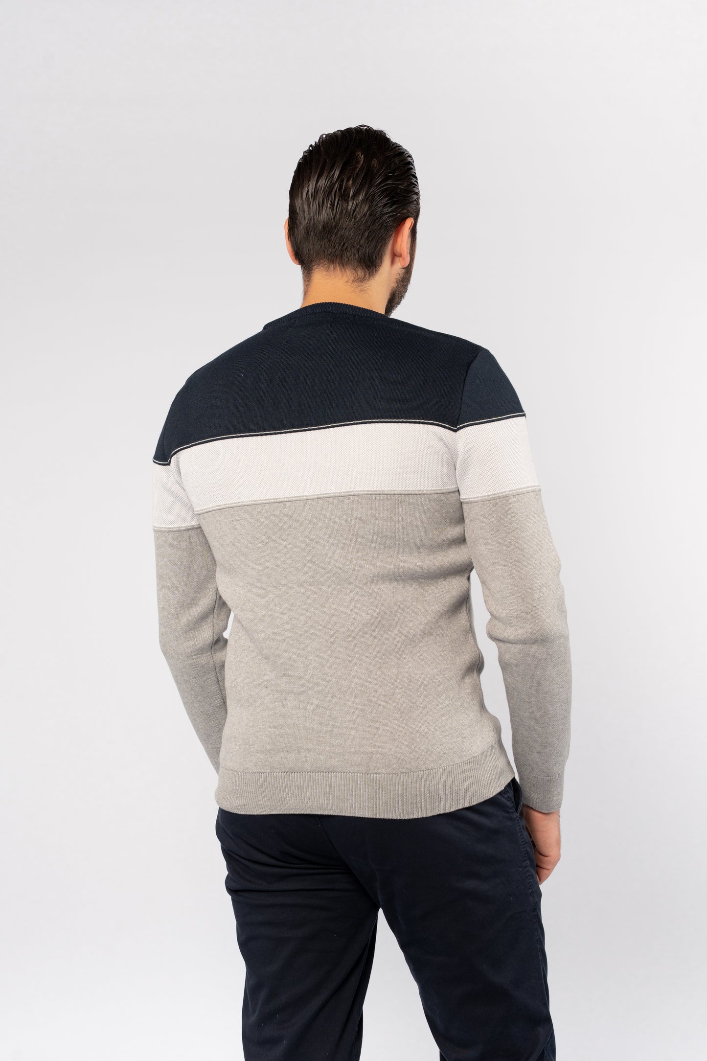 GREY TRIO COLOR SWEATER