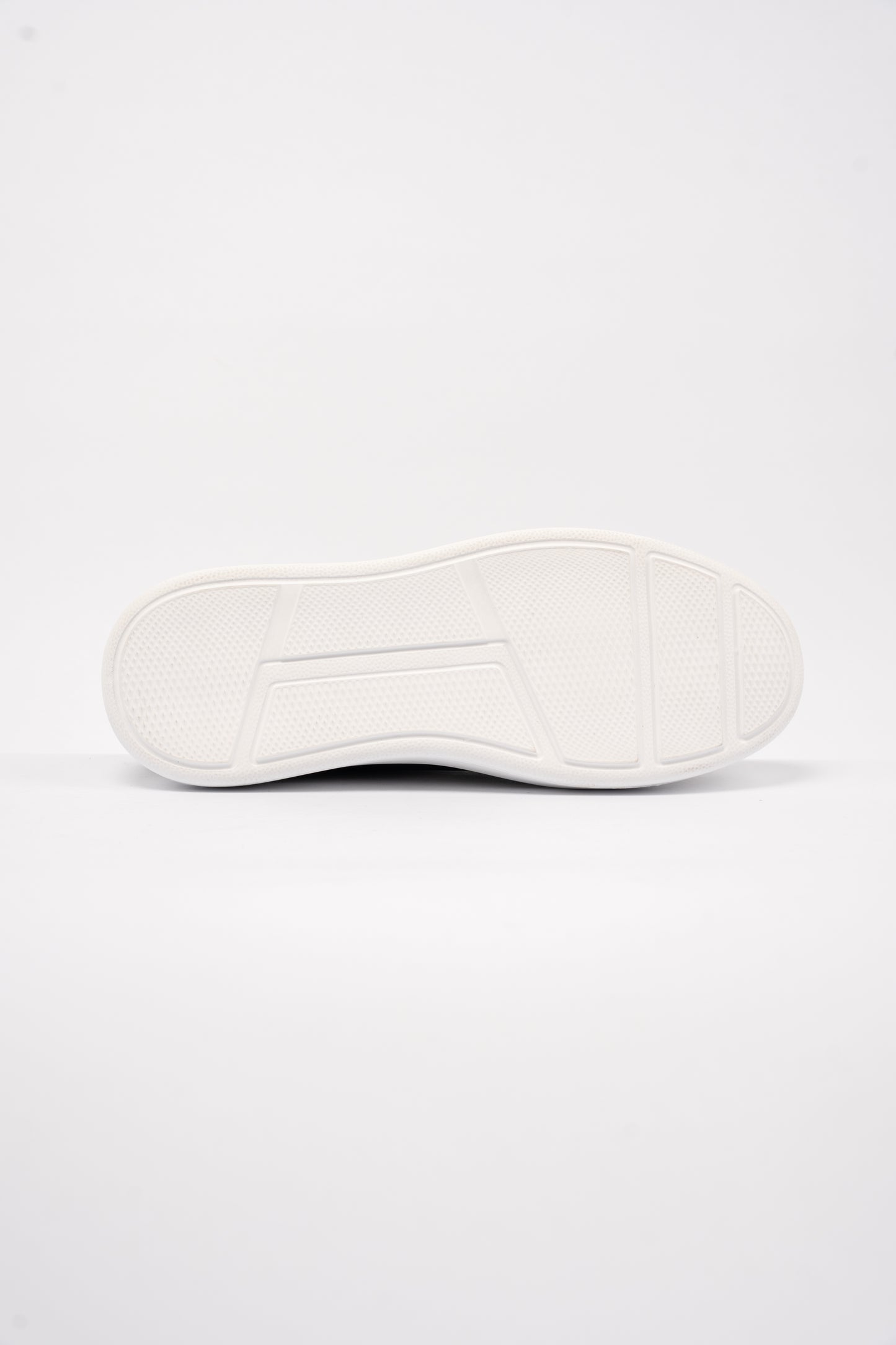 BLACK CASUAL SNEAKER