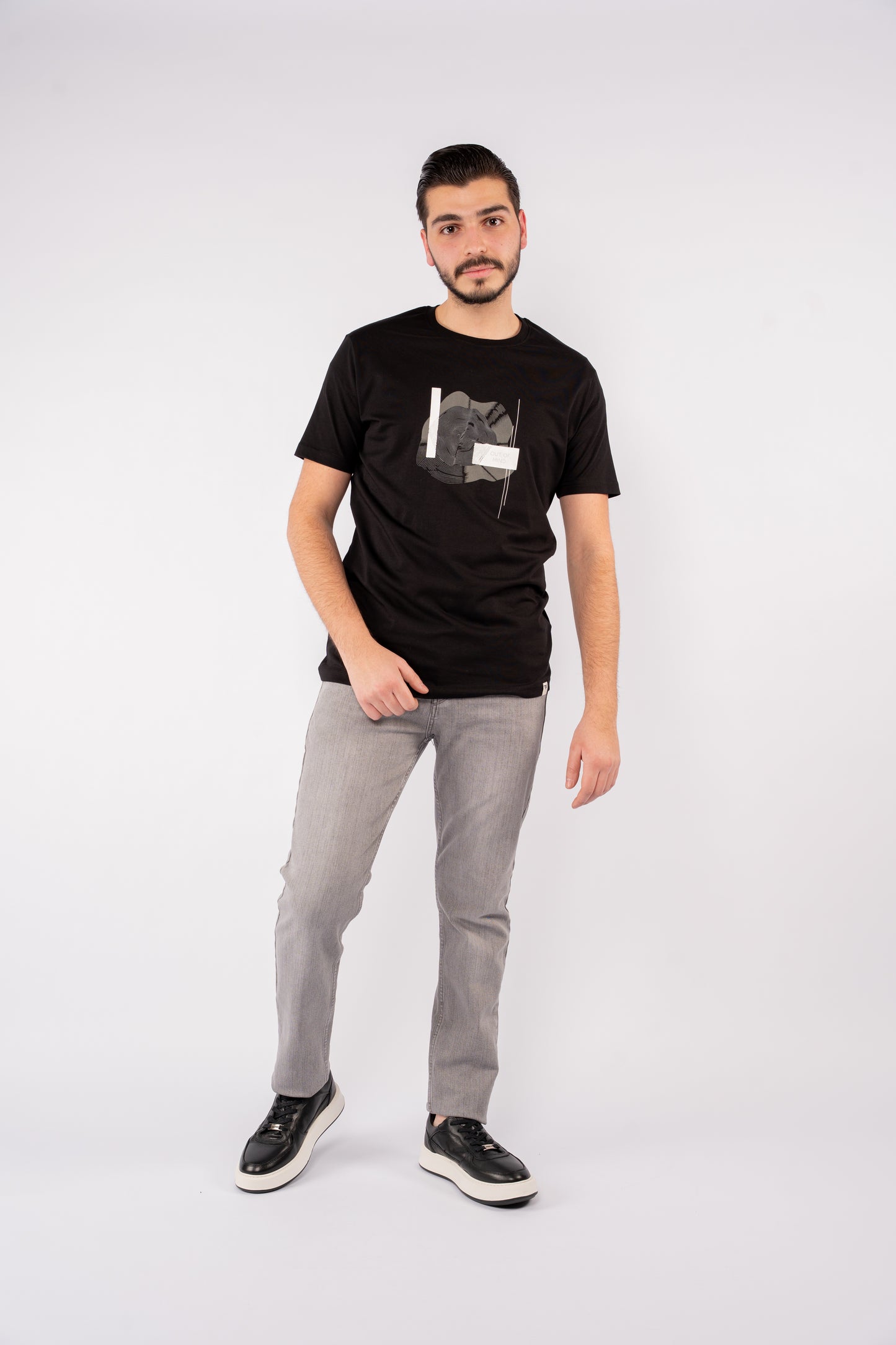 BLACK PATTERNED TSHIRT