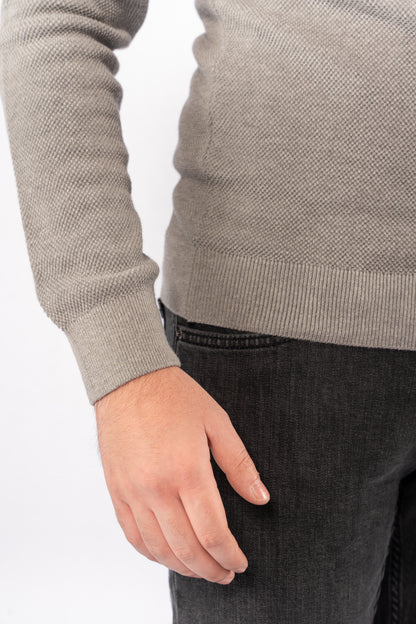 GREY ROUND NECK PIQUET SWEATER