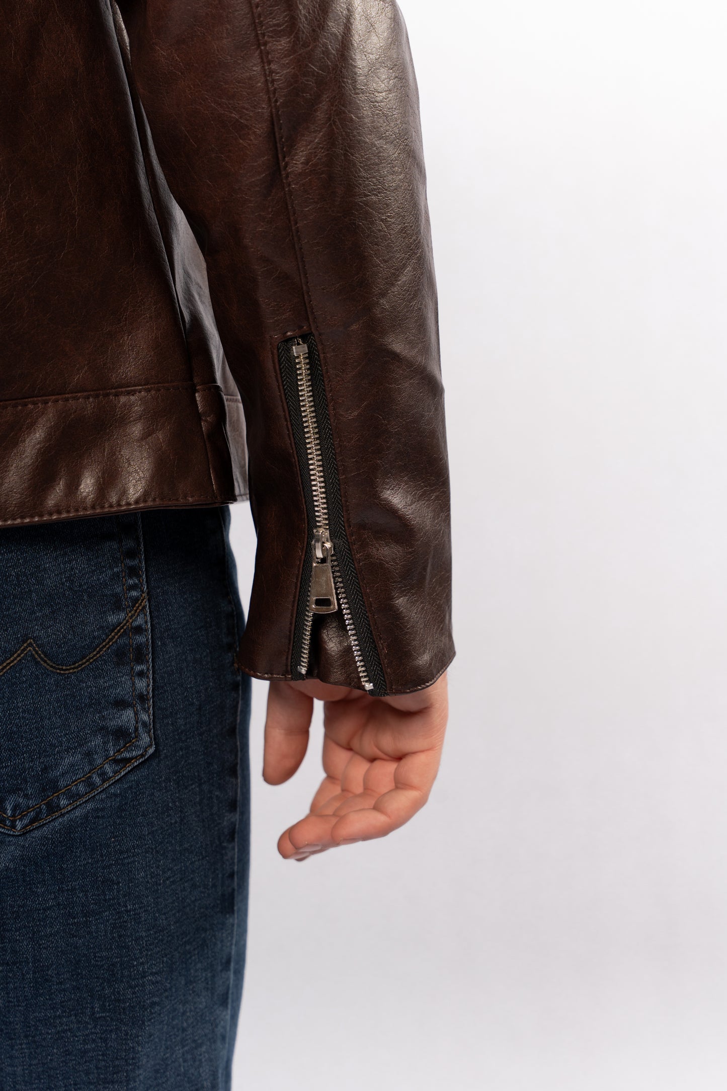 BROWN TRUCKER LEATHER JACKET