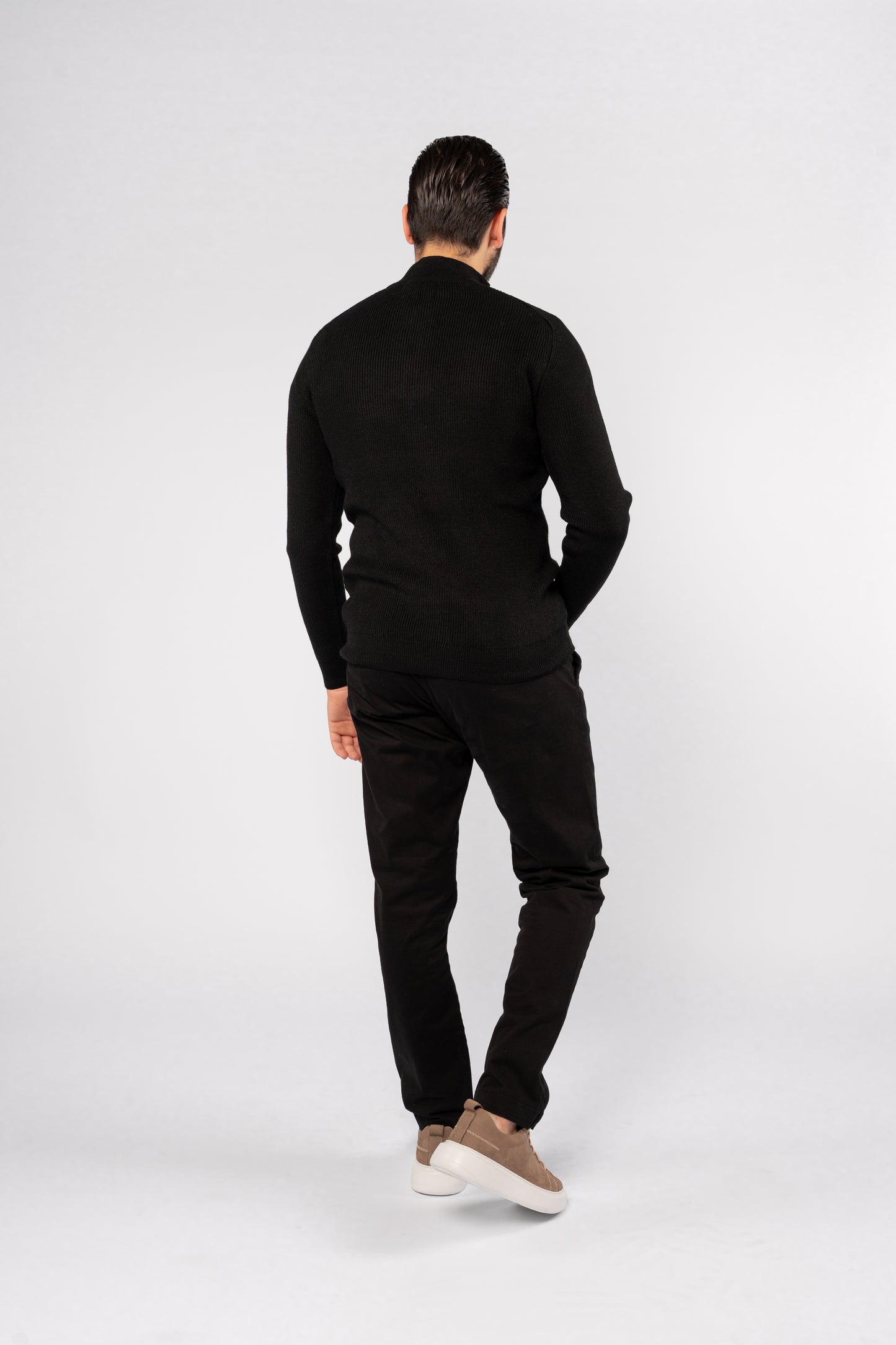 BLACK KNITTED HIGHNECK ZIPPER SWEATER