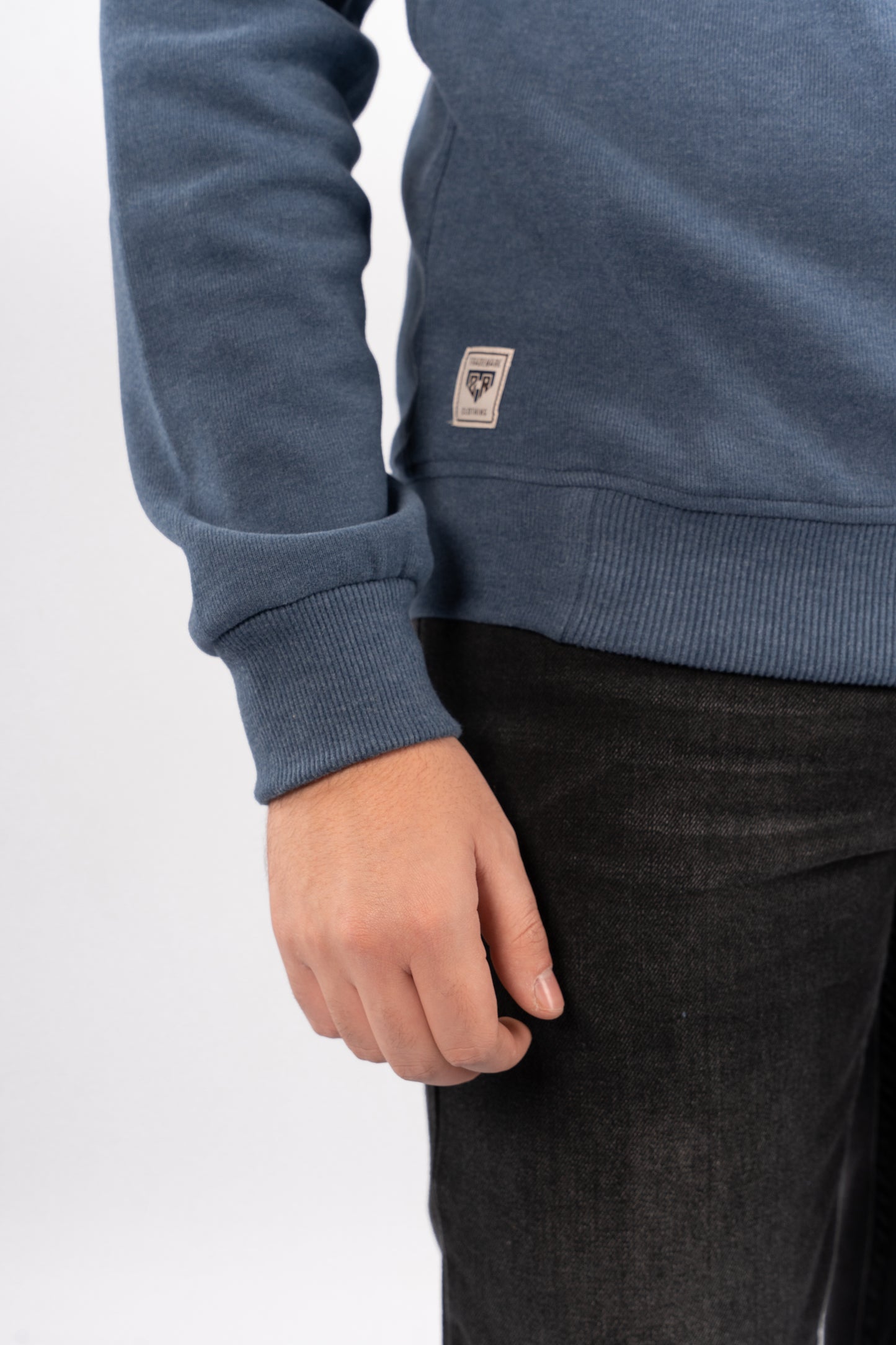 INDEGO SELANIK ROUNDNECK SWEATER